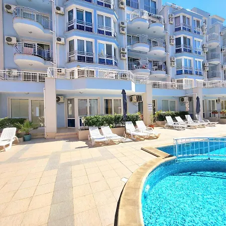 And In Sunny Dream Family Complex In Apartment Sunny Beach