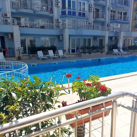 Διαμέρισμα And In Sunny Dream Family Complex In Σάνι Μπιτς
